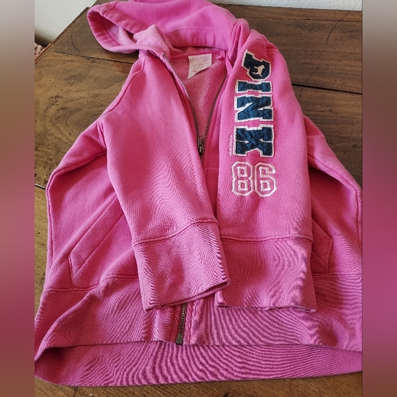 Pink brand hoodie - Picture 4 of 7